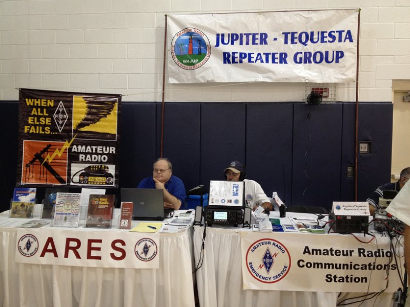 Jubilee_2012_02.jpg - David Fowler-K4DLF, Bert Moreschi-AG4BV